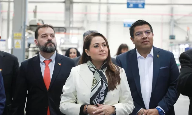 TERE JIMÉNEZ INAUGURA NUEVA PLANTA DE FORESIGHT: GENERARÁ 300 EMPLEOS, CON UNA INVERSIÓN DE 899 MILLONES DE PESOS