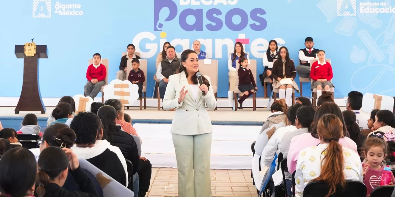 CON BECAS PARA ESTUDIANTES DE TODOS LOS NIVELES EDUCATIVOS, EN AGUASCALIENTES SE IMPULSA LA EDUCACIÓN 