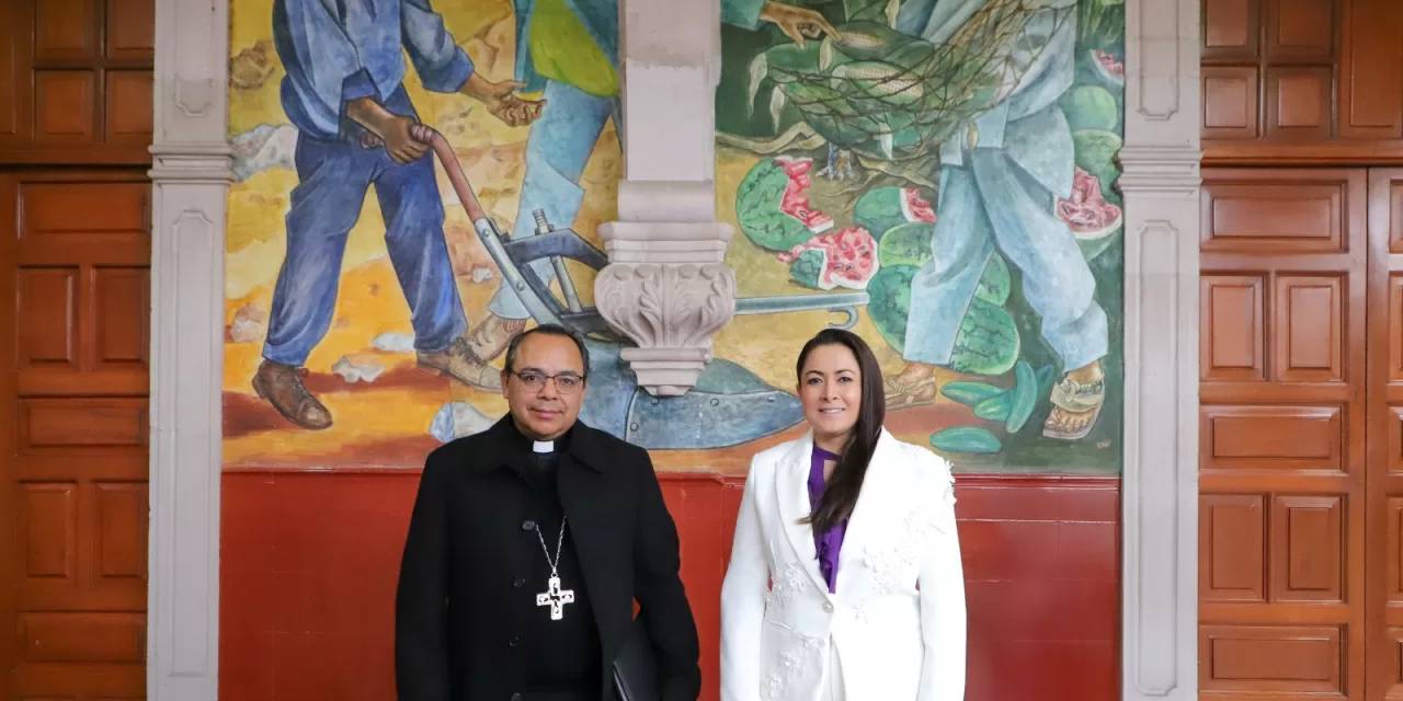 TERE JIMÉNEZ  SE REÚNE CON EL  OBISPO DE AGUASCALIENTES, JUAN ESPINOZA JIMÉNEZ