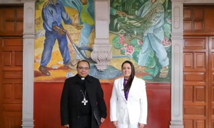 TERE JIMÉNEZ  SE REÚNE CON EL  OBISPO DE AGUASCALIENTES, JUAN ESPINOZA JIMÉNEZ