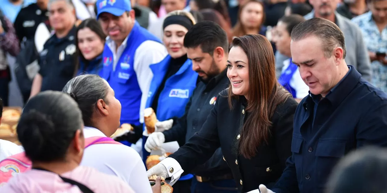 MILES DE FAMILIAS SE REÚNEN CON TERE JIMÉNEZ PARA COMPARTIR LA TRADICIONAL ROSCA DE REYES, SORPRESAS Y REGALOS
